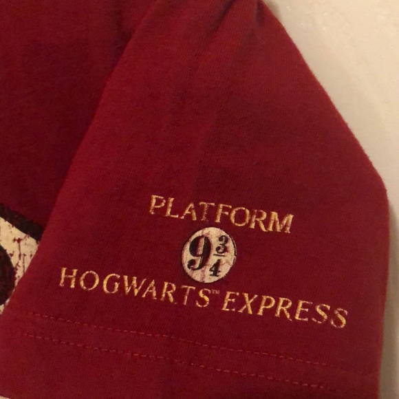 Harry Potter short-sleeve t-shirt. Platform 9 3/4 - Picture 2 of 3